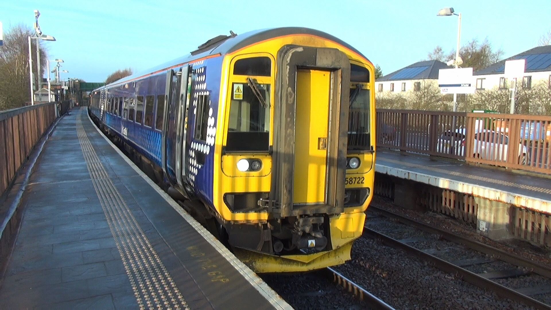 Cab Ride SCR17: Fife Circle - Edinburgh Waverley to Glenrothes & Return